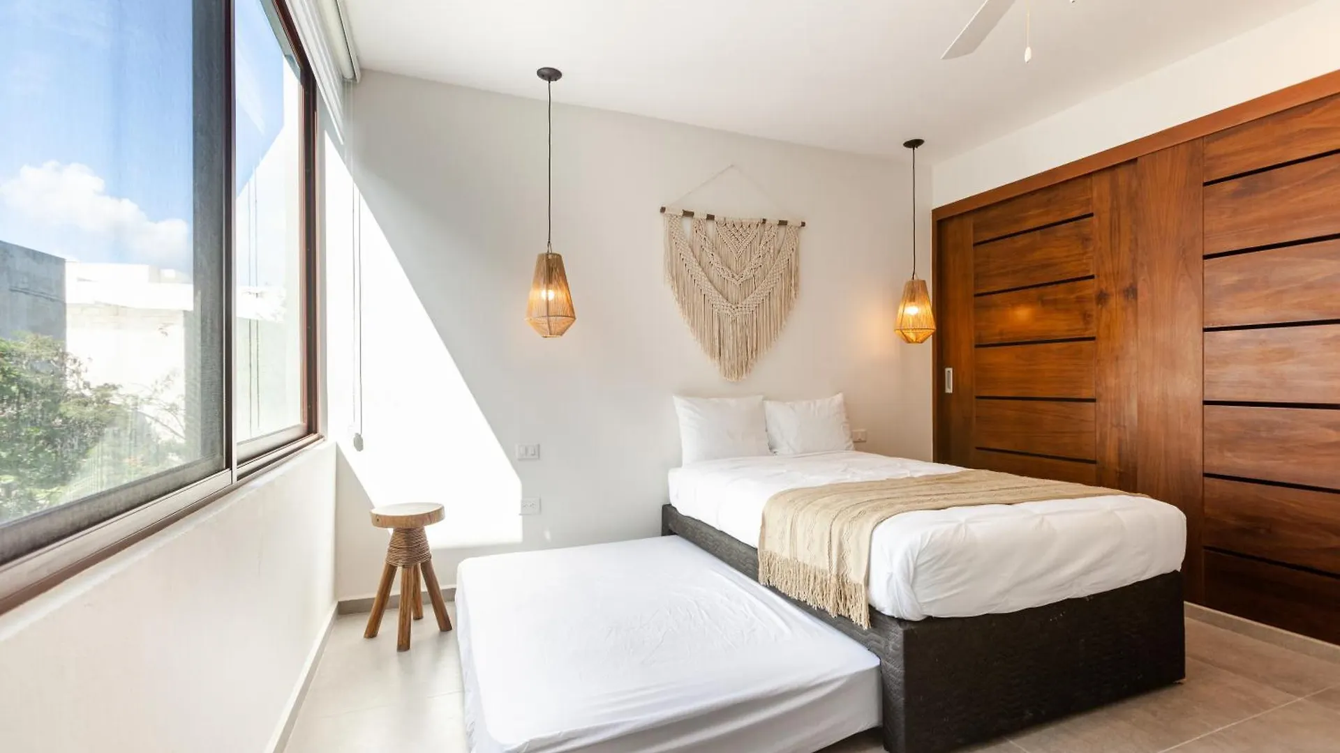 Azalea By Zama Homes Тулум 0*,